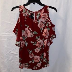Shoulder top